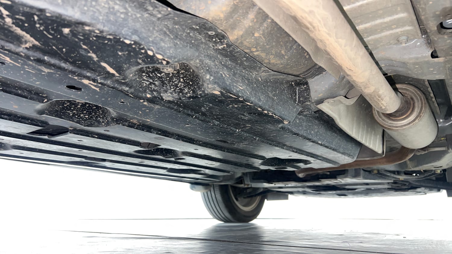 Used 2025 Honda Elevate ZX MT Petrol Manual extra REAR RIGHT UNDERBODY VIEW