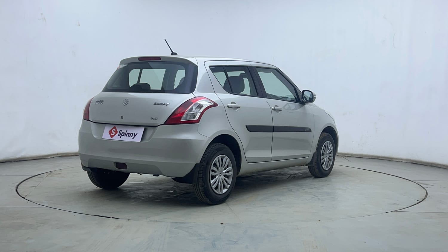 Used 2015 Maruti Suzuki Swift VXi Petrol Manual exterior RIGHT REAR CORNER VIEW