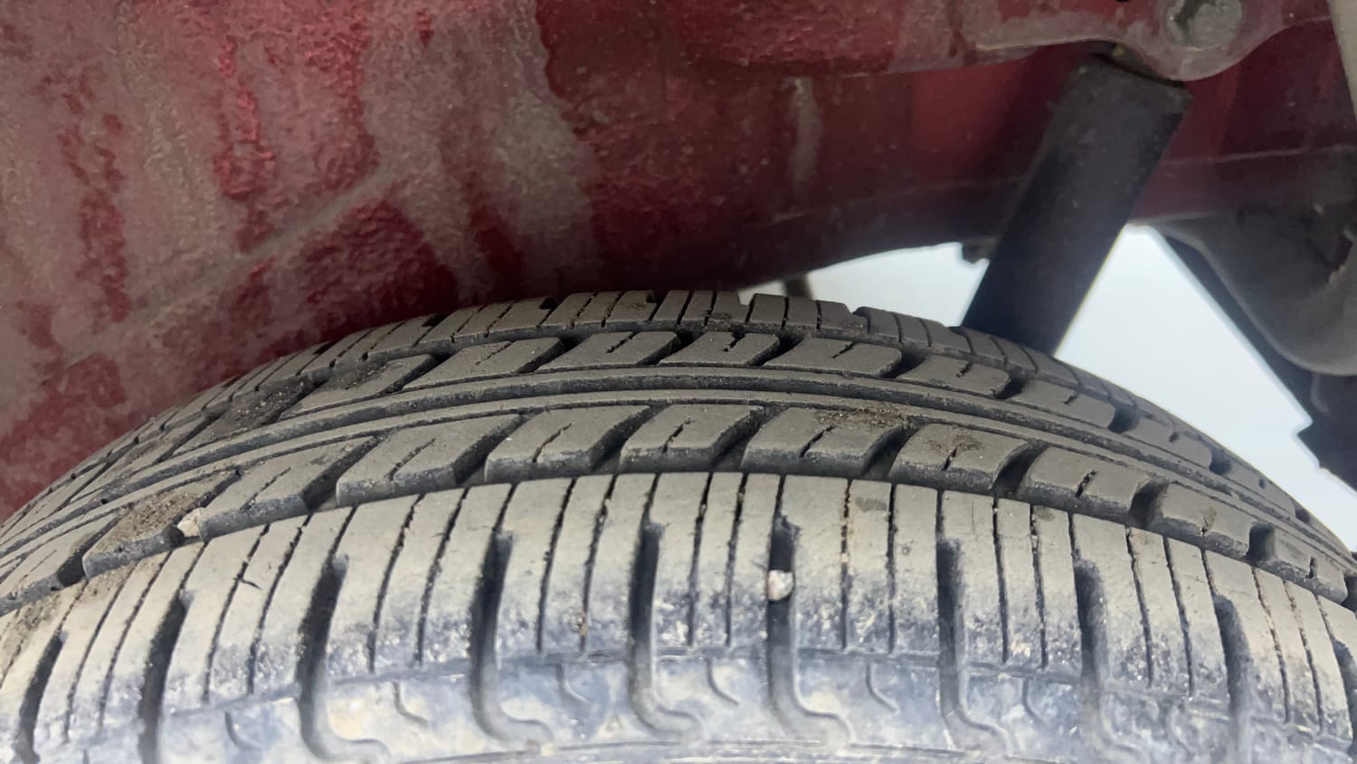 Used 2017 Maruti Suzuki Wagon R 1.0 VXI AMT Petrol Automatic tyres LEFT REAR TYRE TREAD VIEW