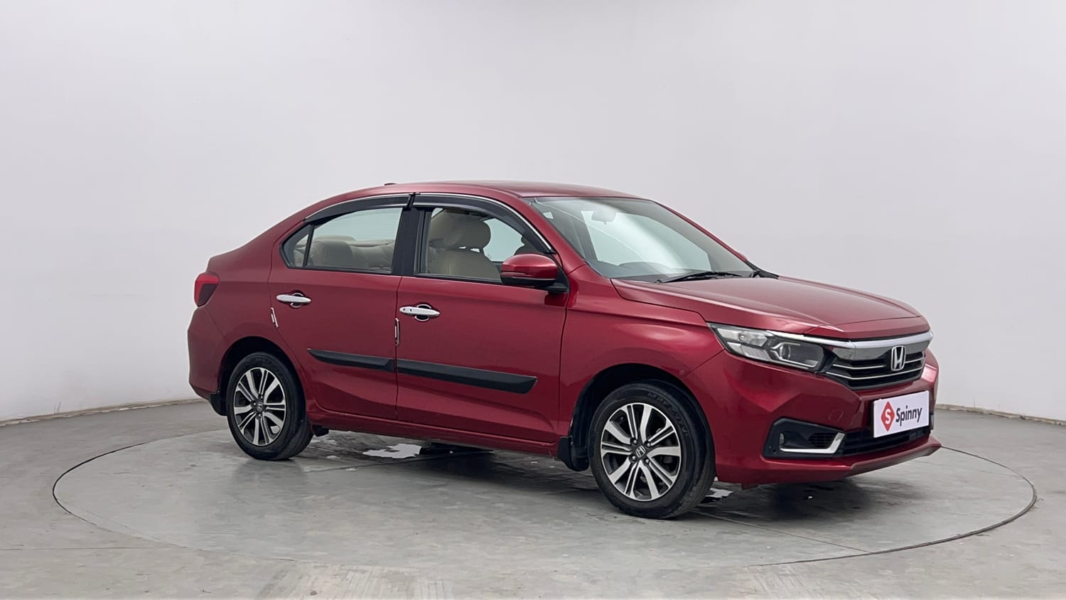 Used 2022 Honda Amaze VX CVT 1.2 Petrol Petrol Automatic exterior RIGHT FRONT CORNER VIEW
