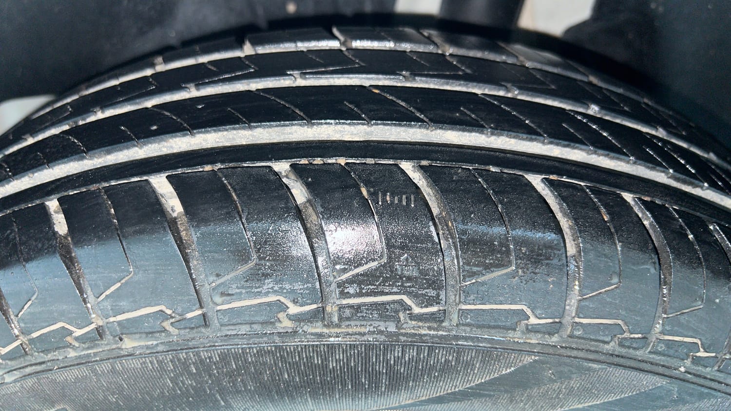 Used 2023 Maruti Suzuki Swift LXi Petrol Manual tyres LEFT REAR TYRE TREAD VIEW
