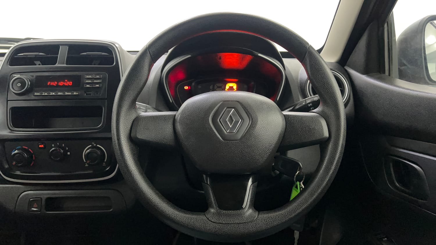 Used 2017 Renault Kwid RXL Petrol Manual interior STEERING VIEW