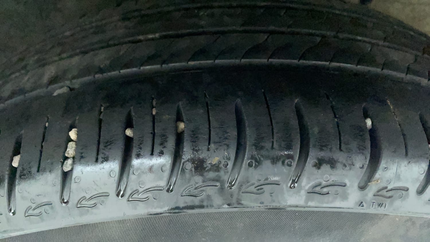Used 2023 Tata Altroz XZ Plus (S) Diesel Diesel Manual tyres RIGHT REAR TYRE TREAD VIEW