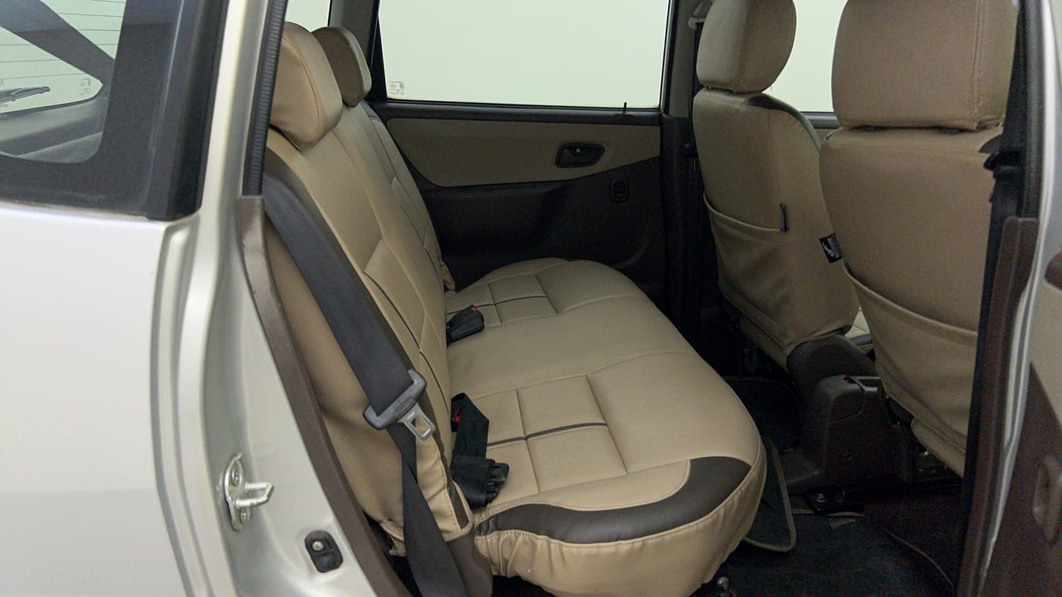 Used 2012 Maruti Suzuki Estilo VXi BS-IV Petrol Manual interior RIGHT SIDE REAR DOOR CABIN VIEW