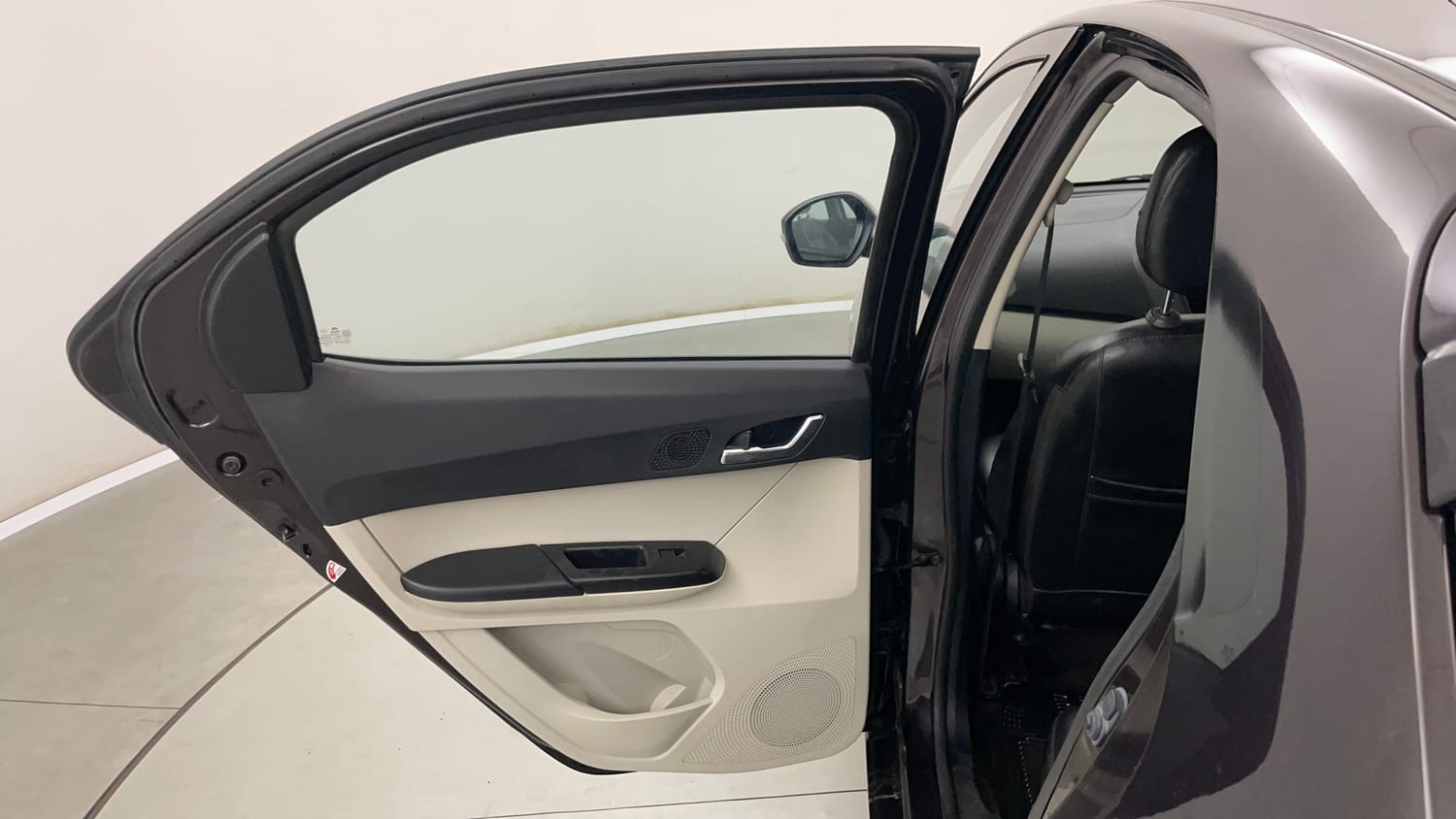 Used 2022 null Petrol Automatic interior LEFT REAR DOOR OPEN VIEW
