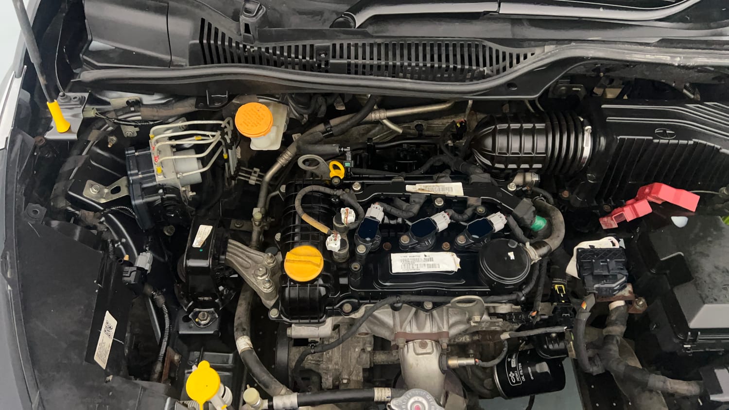 Used 2021 Tata Altroz XZ Petrol Petrol Manual engine ENGINE RIGHT SIDE VIEW