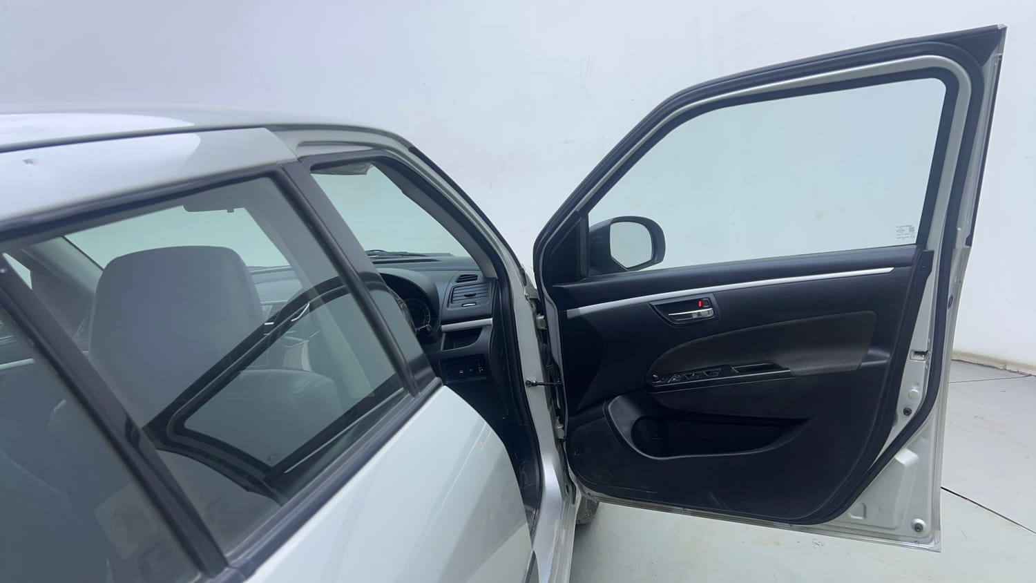 Used 2015 Maruti Suzuki Swift VXi Petrol Manual interior RIGHT FRONT DOOR OPEN VIEW