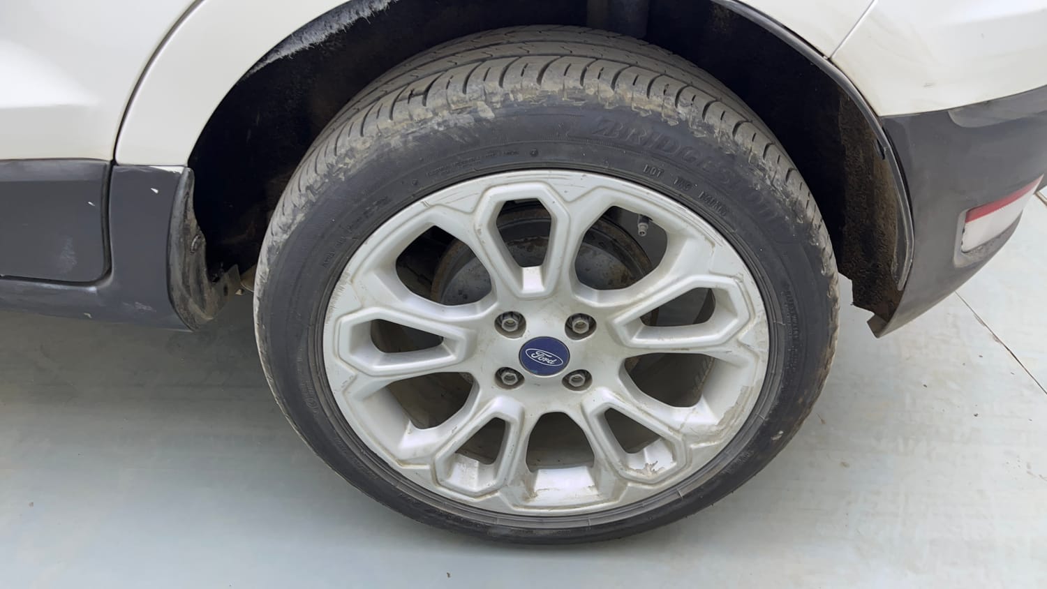 Used 2018 Ford EcoSport Titanium + 1.5L TDCi Diesel Manual tyres LEFT REAR TYRE RIM VIEW