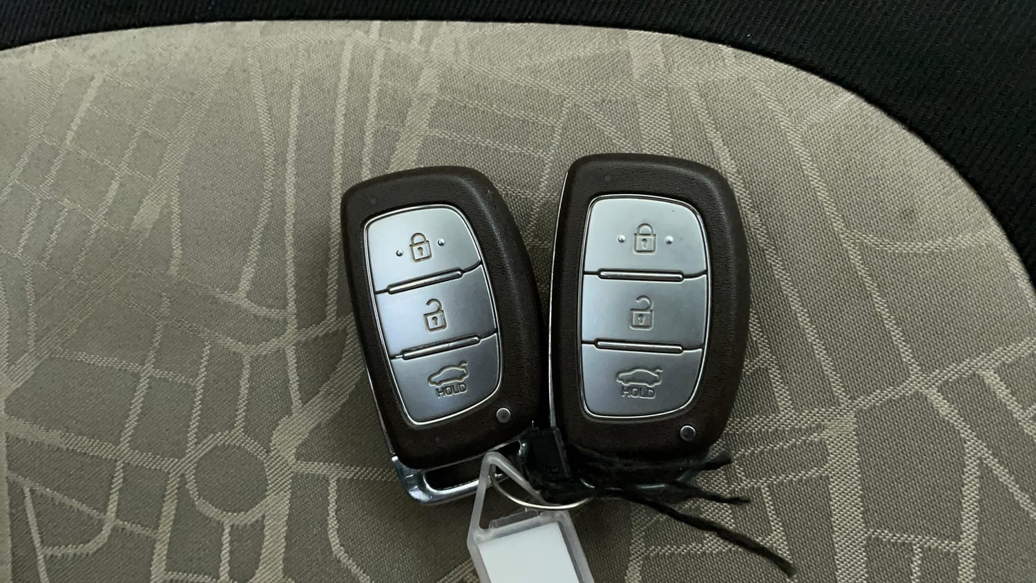 Used 2015 Hyundai Grand i10 Asta AT 1.2 Kappa VTVT Petrol Automatic extra CAR KEY VIEW