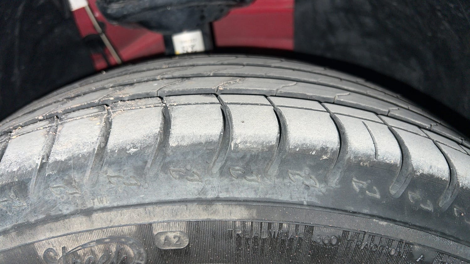 Used 2024 Skoda Kushaq Ambition 1.0L TSI MT Petrol Manual tyres RIGHT FRONT TYRE TREAD VIEW