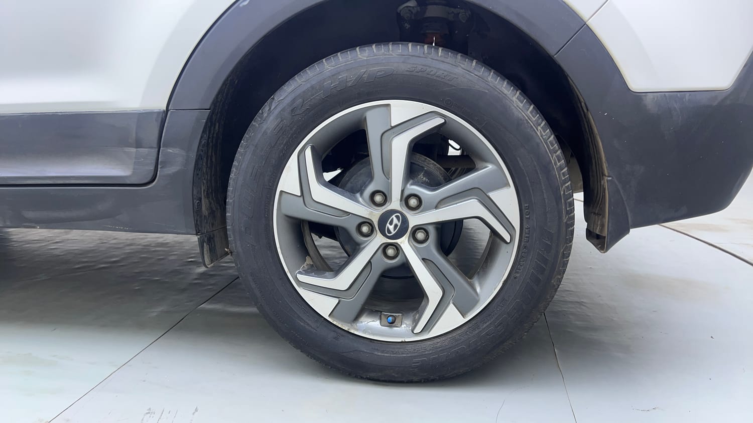 Used 2018 Hyundai Creta SX 1.6 Dual Tone Petrol Petrol Manual tyres LEFT REAR TYRE RIM VIEW