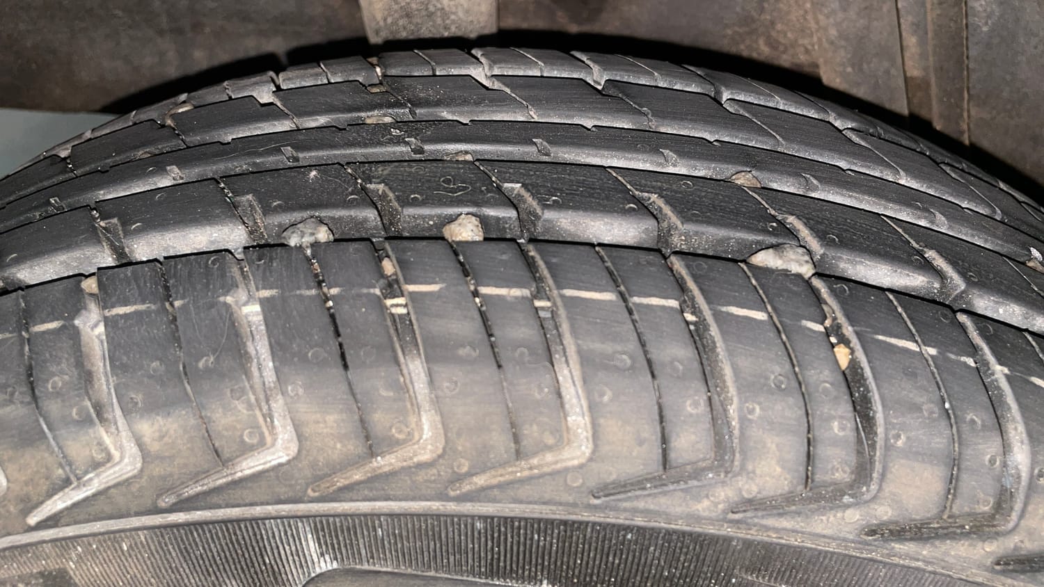Used 2016 Renault Kwid 1.0 RXT Petrol Manual tyres RIGHT REAR TYRE TREAD VIEW