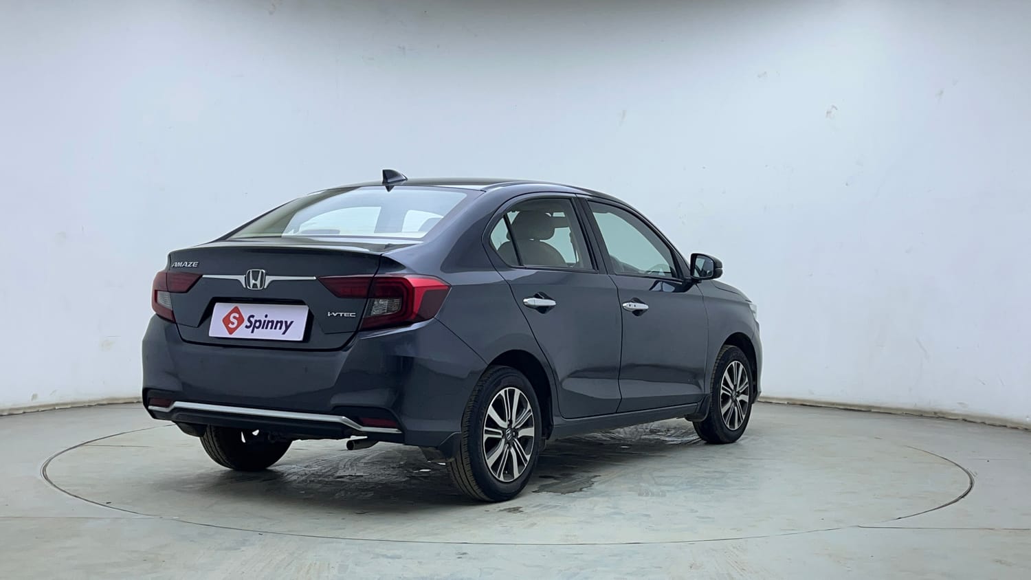 Used 2023 Honda Amaze VX 1.2 Petrol MT Petrol Manual exterior RIGHT REAR CORNER VIEW