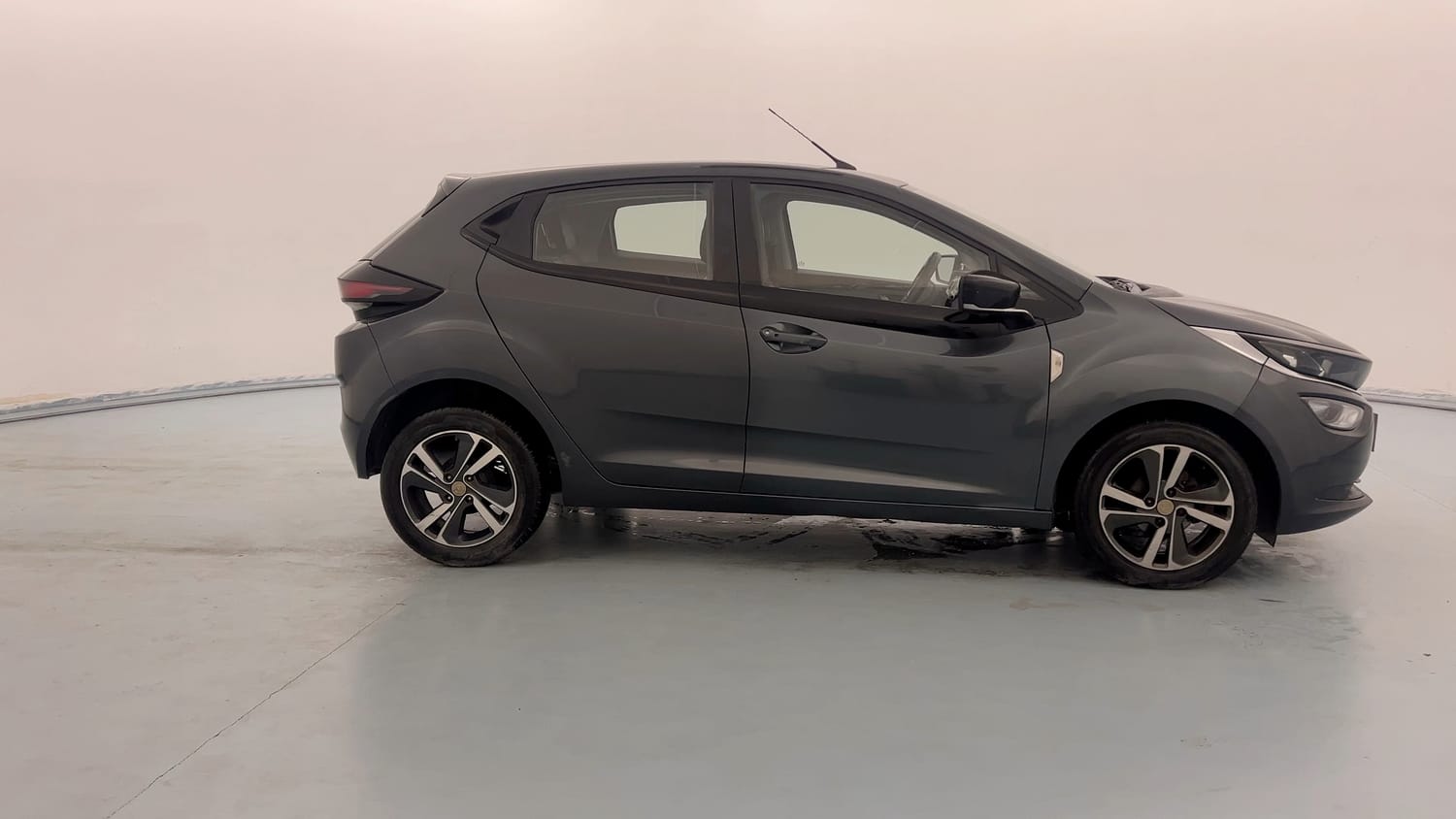 Used 2021 Tata Altroz XZ Petrol Petrol Manual exterior RIGHT SIDE VIEW