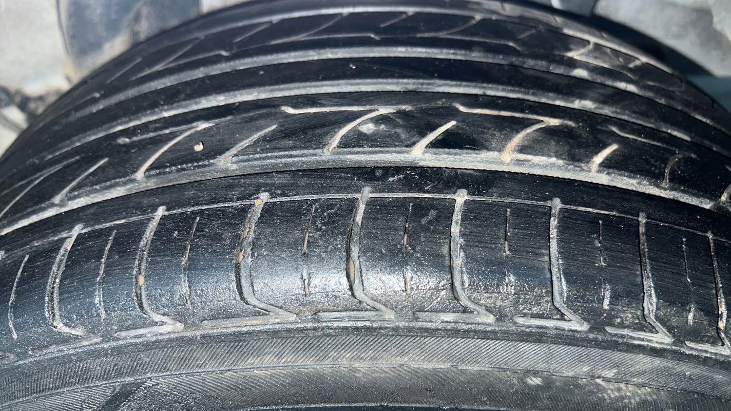 Used 2019 Hyundai Verna EX 1.4 VTVT Petrol Manual tyres LEFT REAR TYRE TREAD VIEW