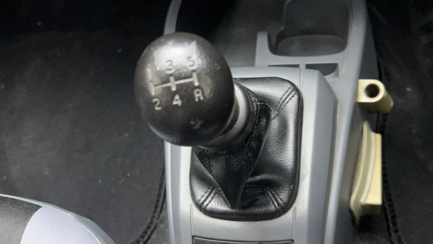 Used 2015 Maruti Suzuki Alto 800 Lxi Petrol Manual interior GEAR  KNOB VIEW