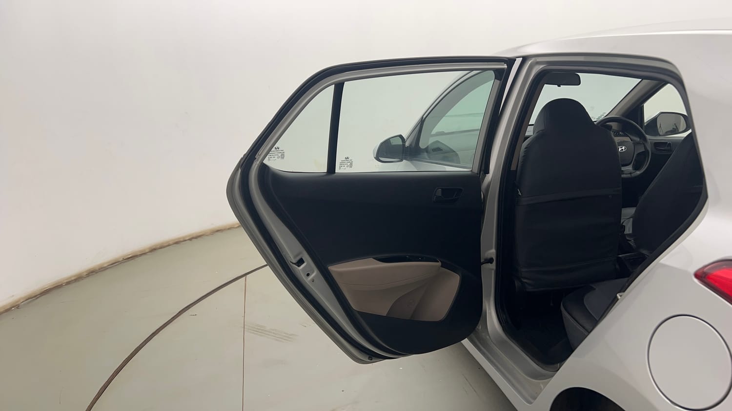 Used 2017 Hyundai Grand i10 Magna 1.2 Kappa VTVT Petrol Manual interior LEFT REAR DOOR OPEN VIEW