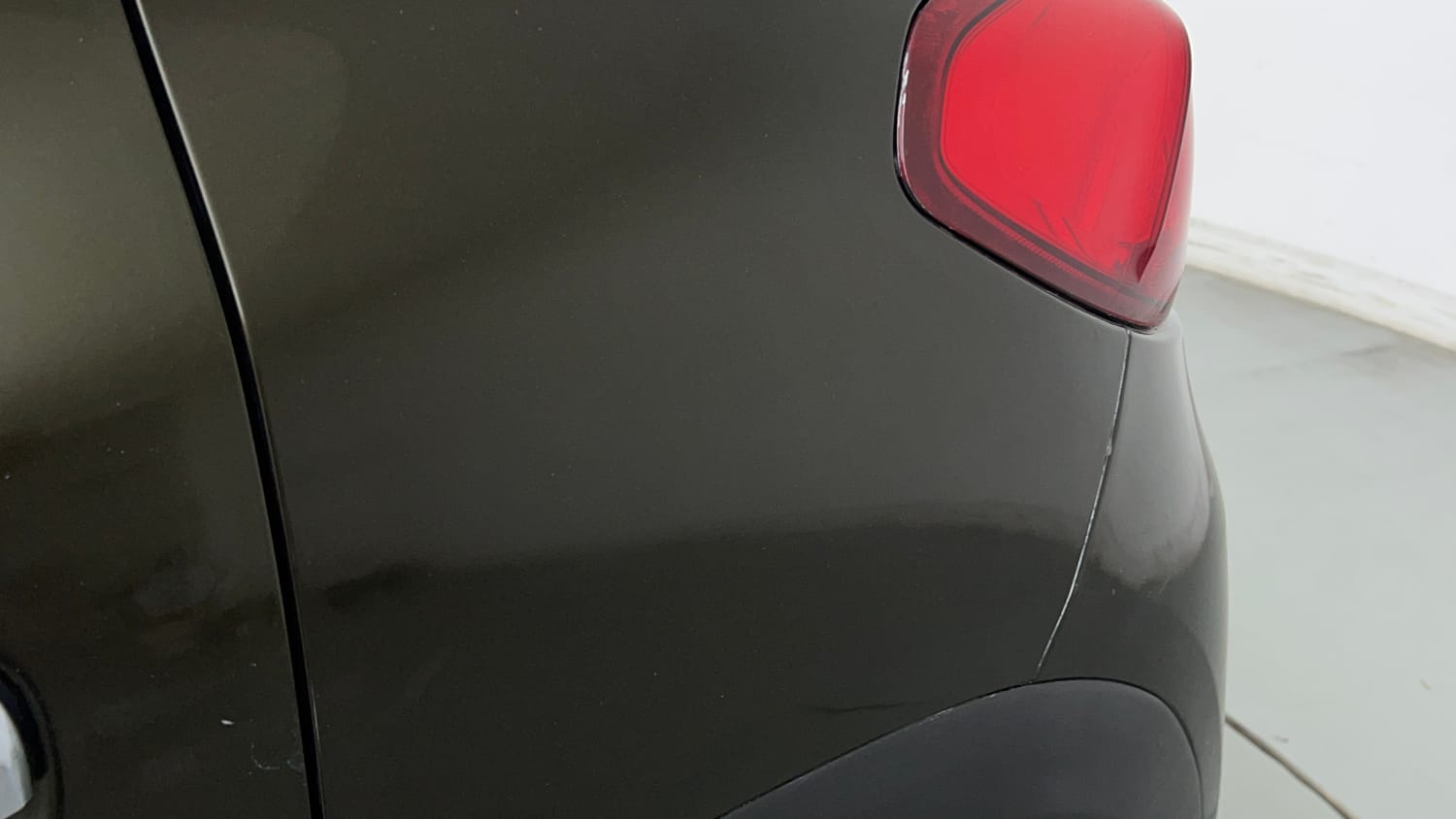 Used 2018 Renault Kwid CLIMBER 1.0 Petrol Manual dents MINOR SCRATCH
