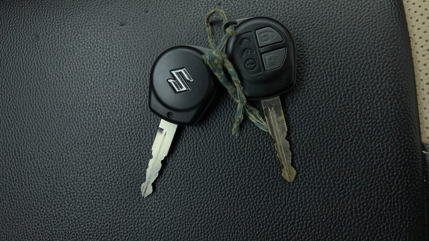 Used 2015 Maruti Suzuki Wagon R VXI Petrol Manual extra CAR KEY VIEW