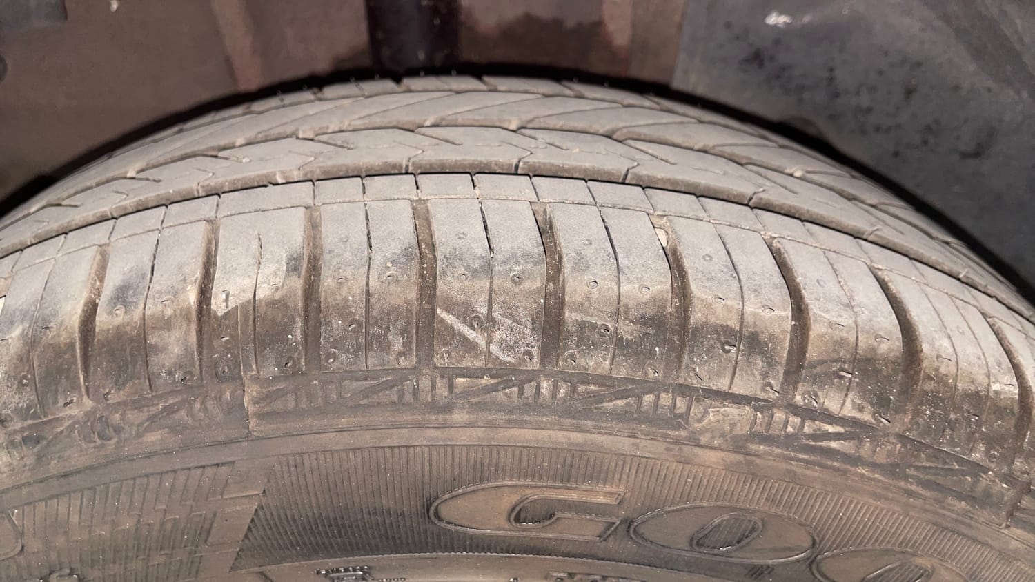 Used 2017 Tata Tiago Revotron XZ Petrol Manual tyres RIGHT REAR TYRE TREAD VIEW