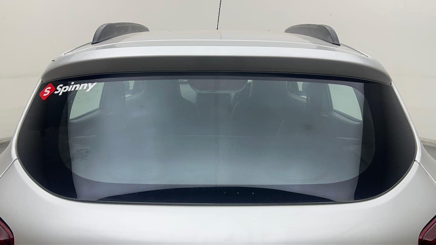 Used 2020 Renault Kwid RXT 1.0 AMT Opt Petrol Automatic exterior BACK WINDSHIELD VIEW