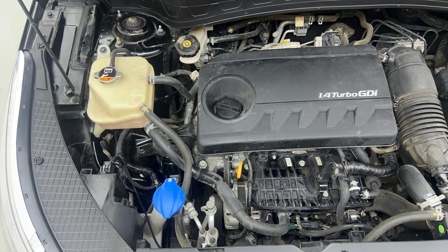 Used 2023 Kia Seltos GTX Plus 1.4 Petrol Manual engine ENGINE RIGHT SIDE VIEW