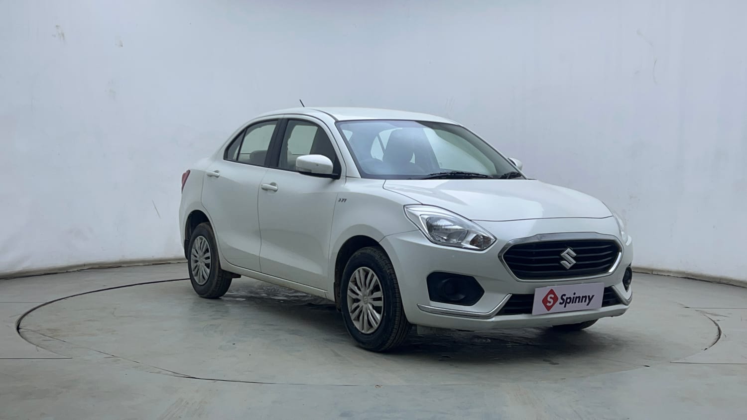 Used 2019 Maruti Suzuki Dzire VXi AMT Petrol Automatic exterior RIGHT FRONT CORNER VIEW
