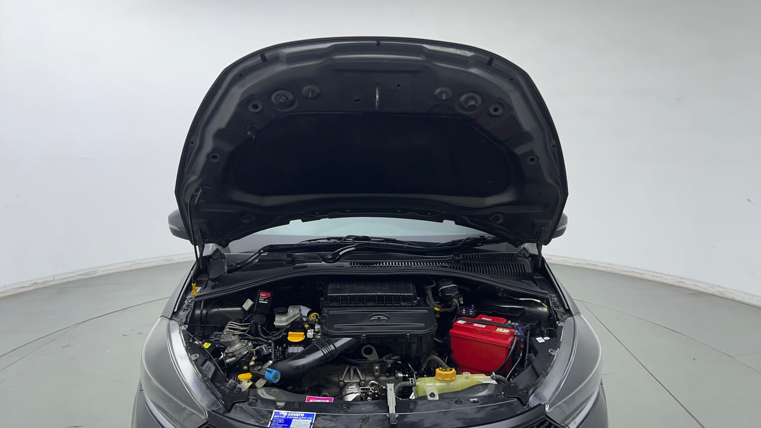 Used 2021 Tata Tiago LE Petro l+ CNG(Outside Fitted) Cng Manual engine ENGINE & BONNET OPEN FRONT VIEW