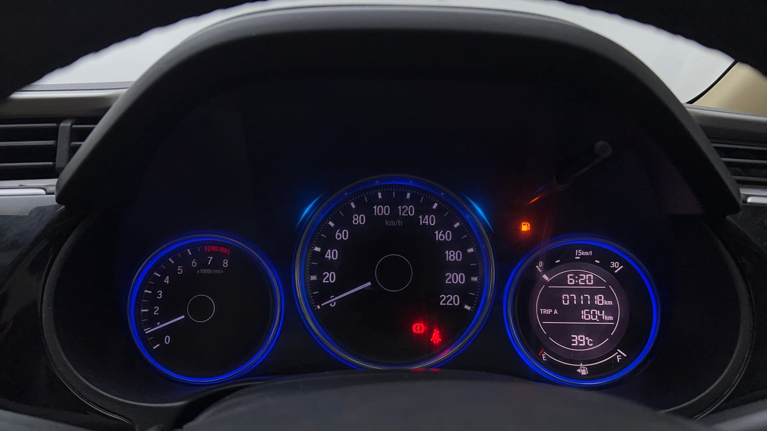 Used 2015 Honda City SV Petrol Manual interior CLUSTERMETER VIEW