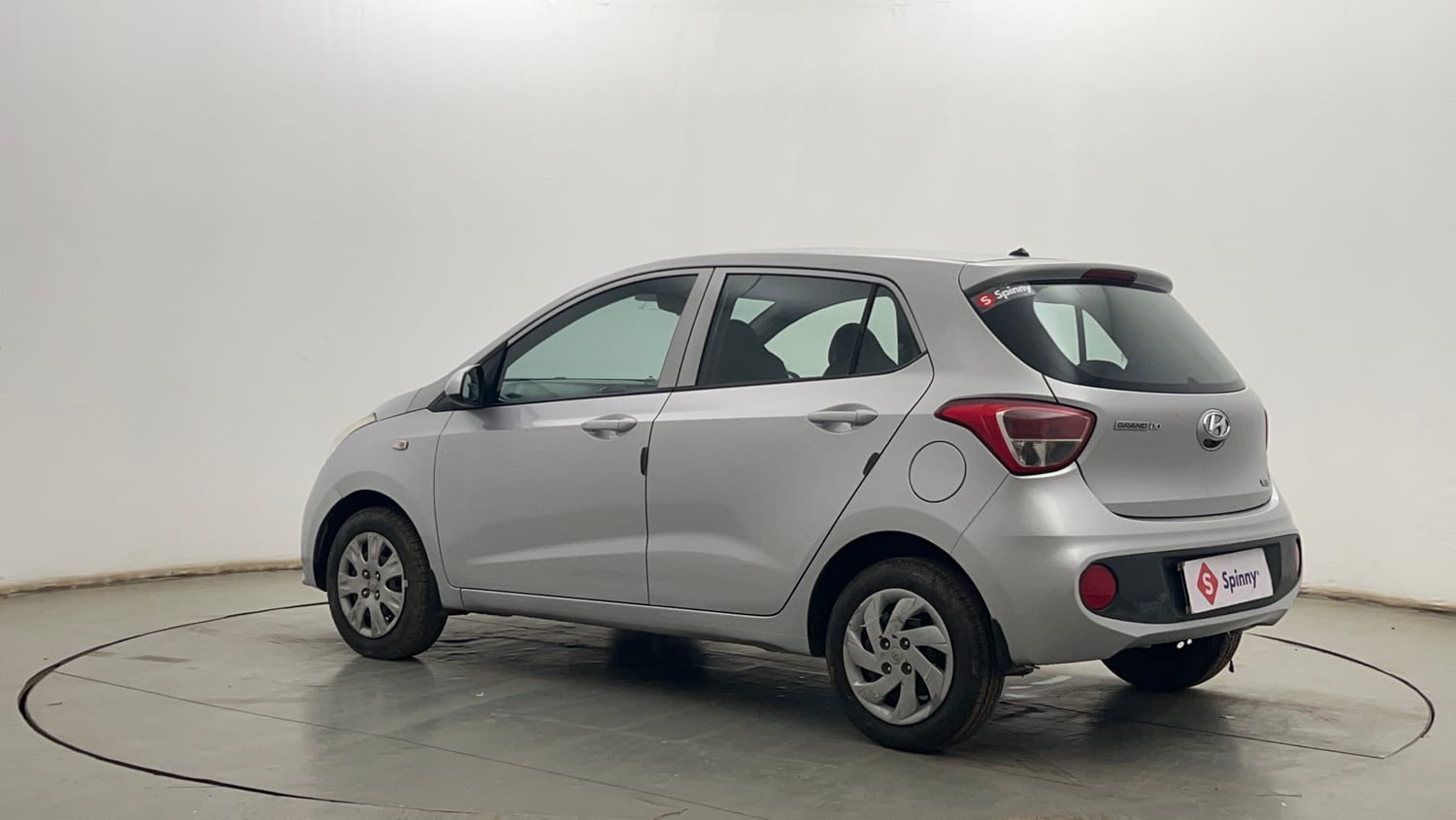 Used 2017 Hyundai Grand i10 Magna 1.2 Kappa VTVT Petrol Manual exterior LEFT REAR CORNER VIEW