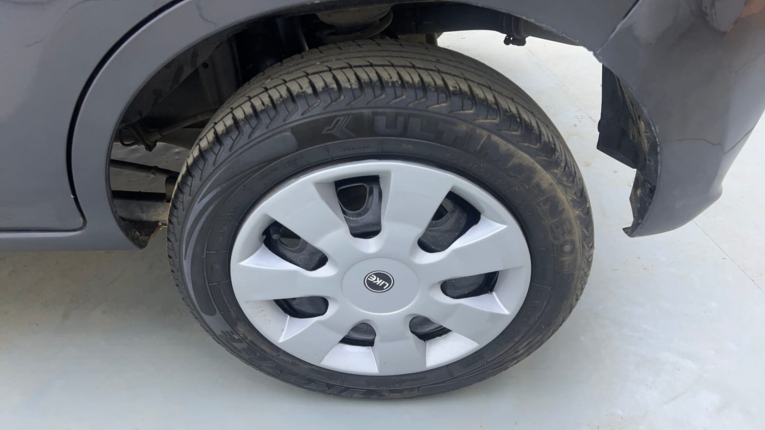 Used 2015 Maruti Suzuki Alto K10 VXi Petrol Manual tyres LEFT REAR TYRE RIM VIEW