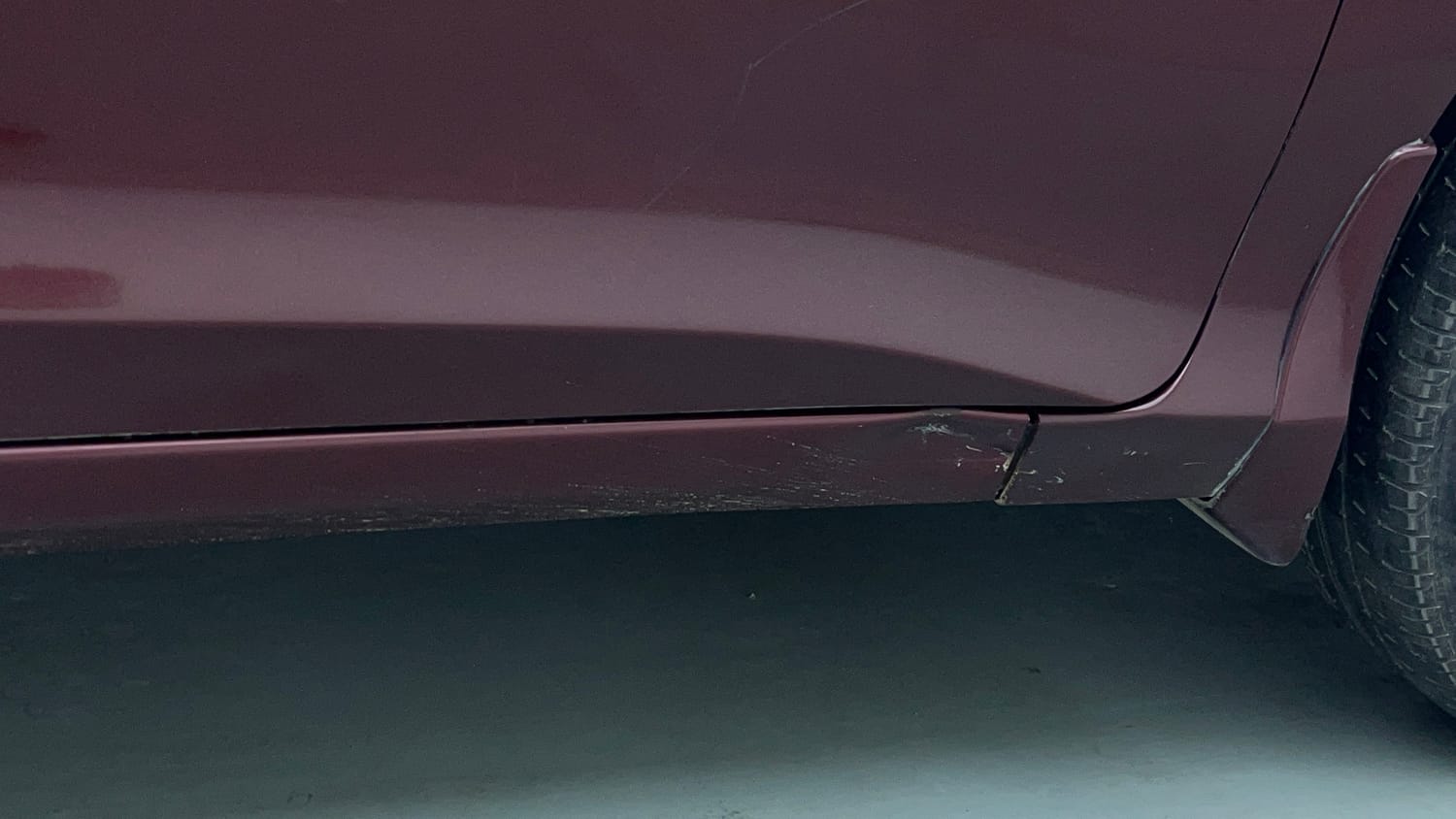 Used 2017 Honda City V Petrol Petrol Manual dents MINOR DENT