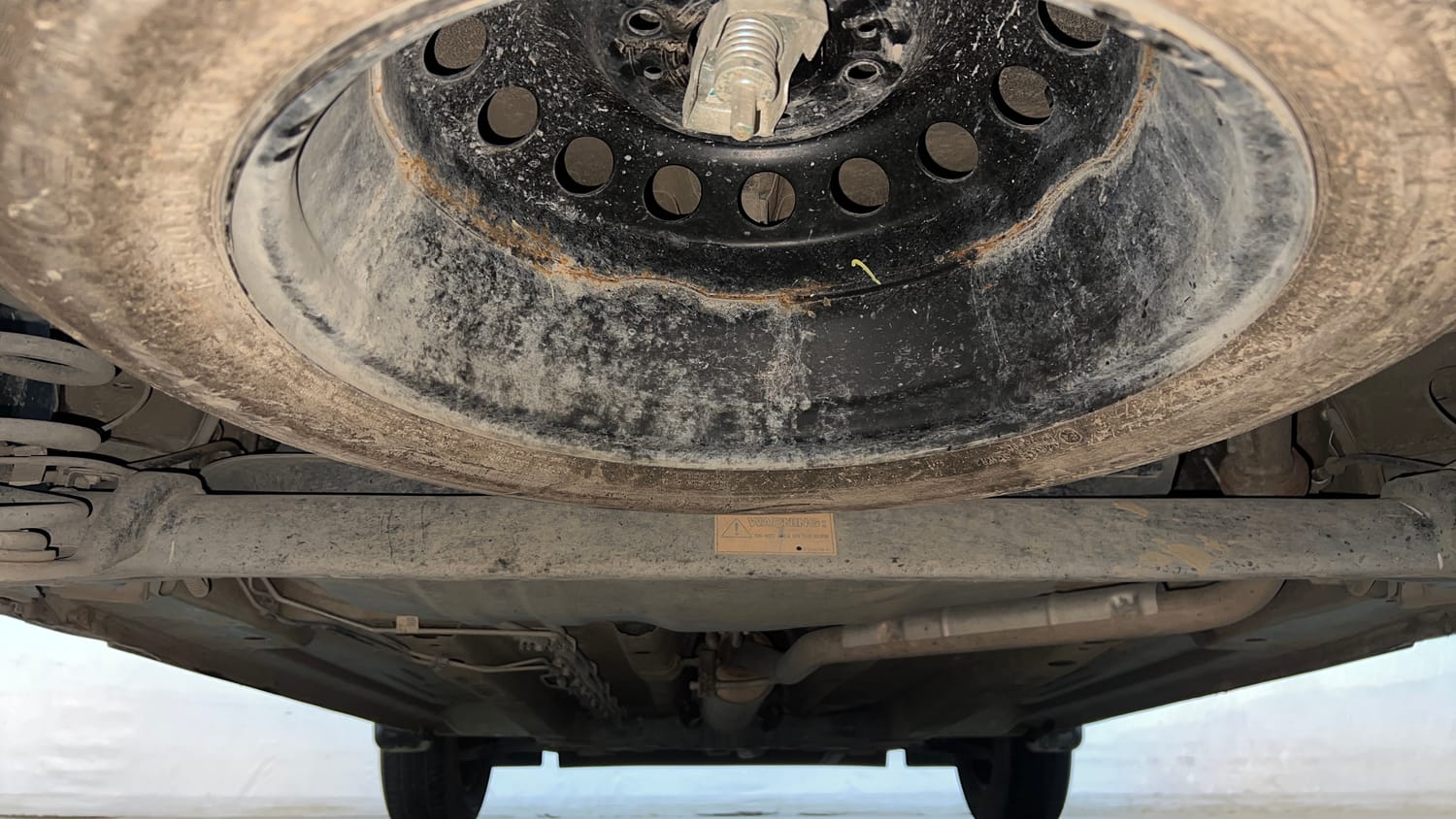 Used 2024 Tata Punch Accomplished iCNG Cng Manual extra REAR UNDERBODY VIEW (TAKEN FROM REAR)