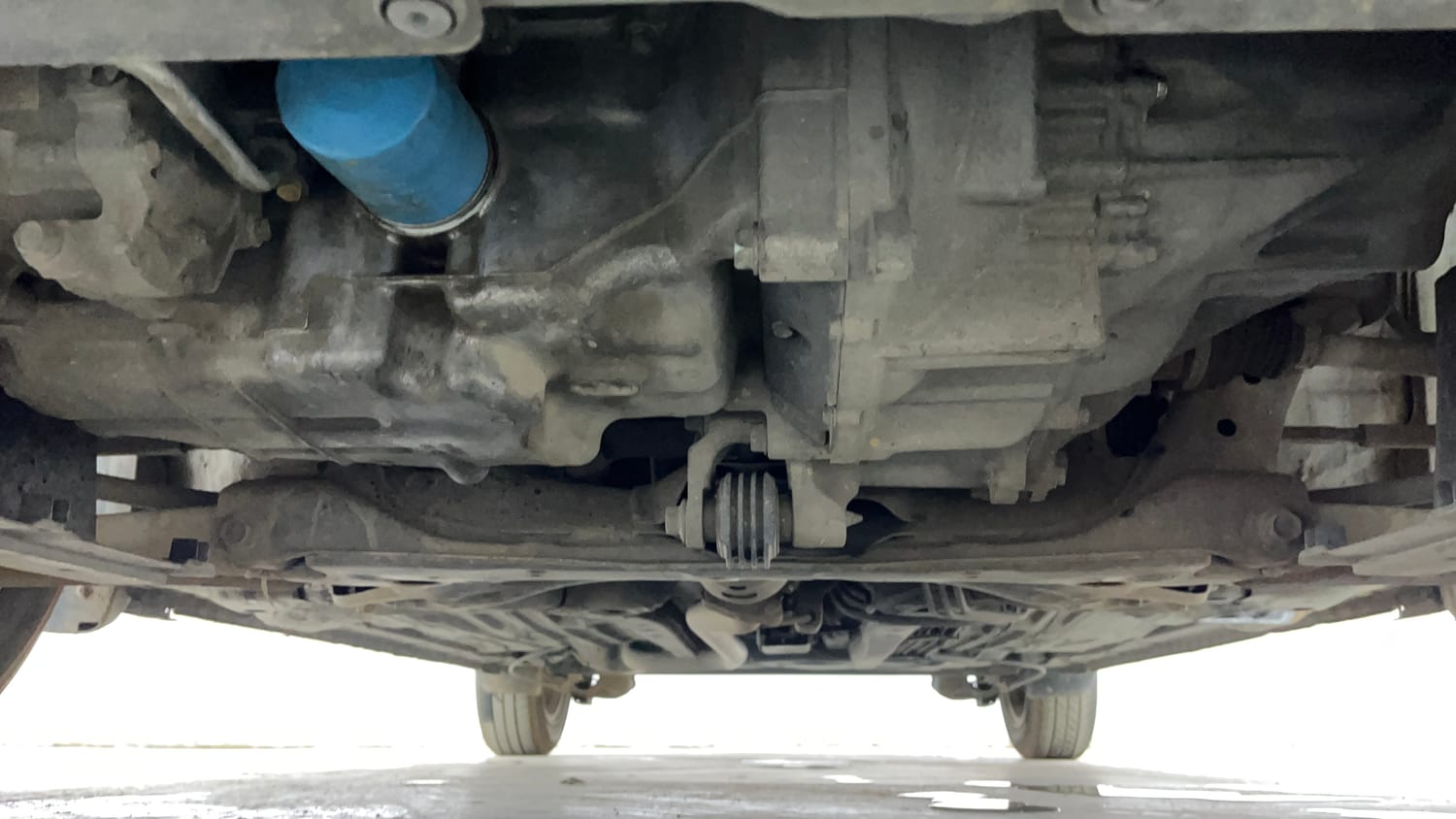 Used 2023 Honda Amaze VX 1.2 Petrol MT Petrol Manual extra FRONT LEFT UNDERBODY VIEW