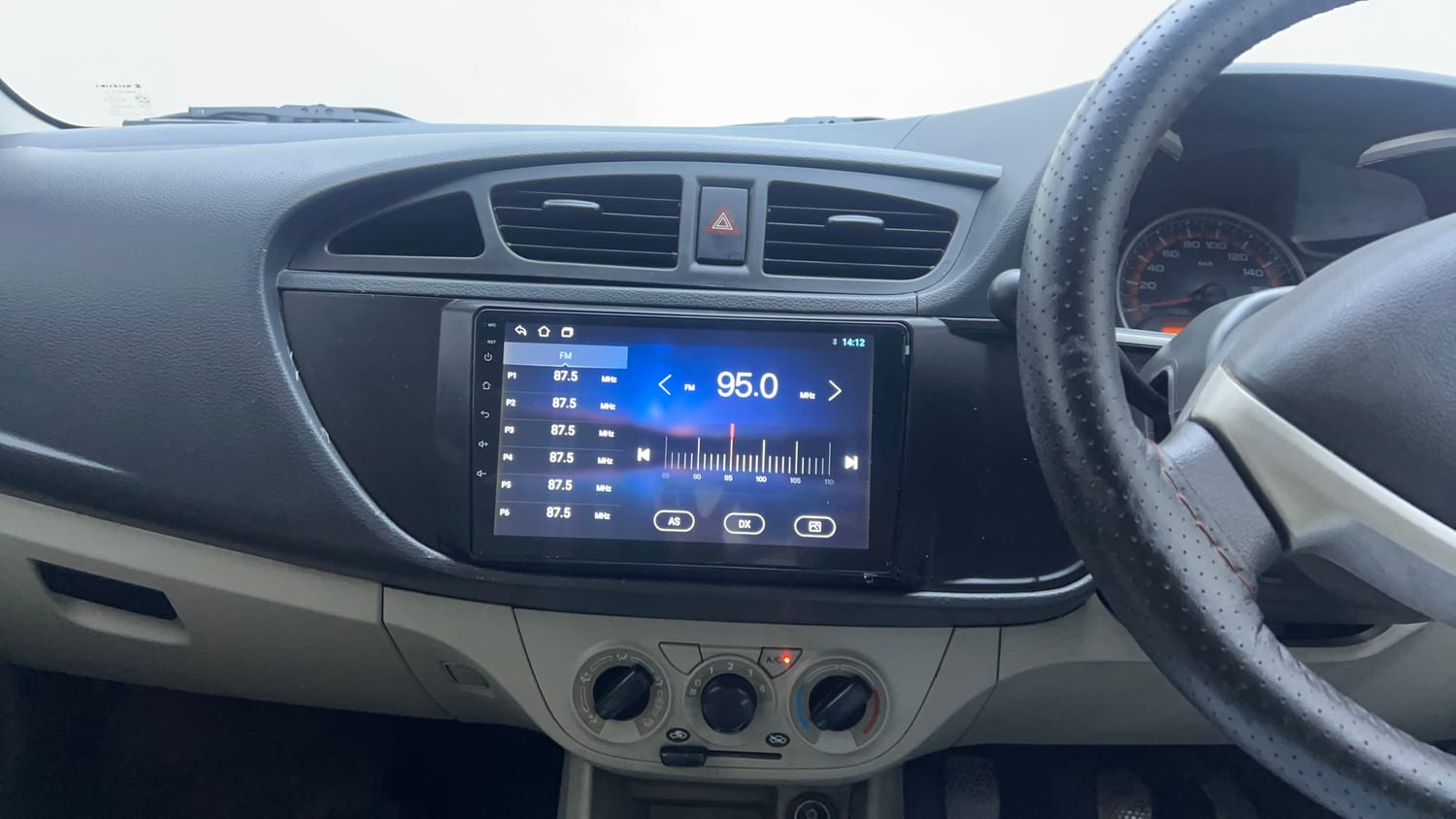 Used 2015 Maruti Suzuki Alto K10 VXi Petrol Manual interior MUSIC SYSTEM & AC CONTROL VIEW