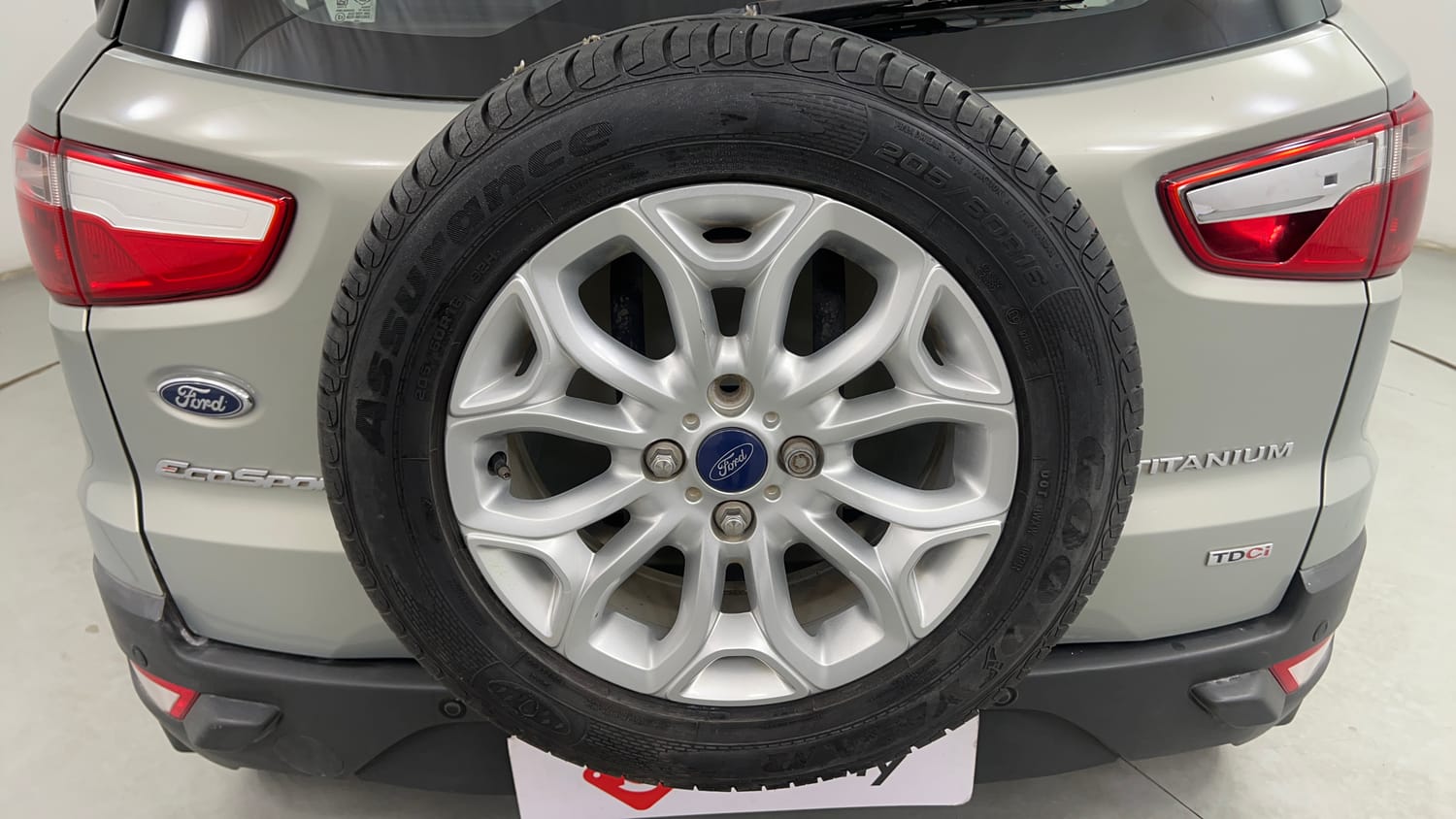 Used 2013 Ford EcoSport Titanium 1.5 TDCi Diesel Manual tyres SPARE TYRE VIEW