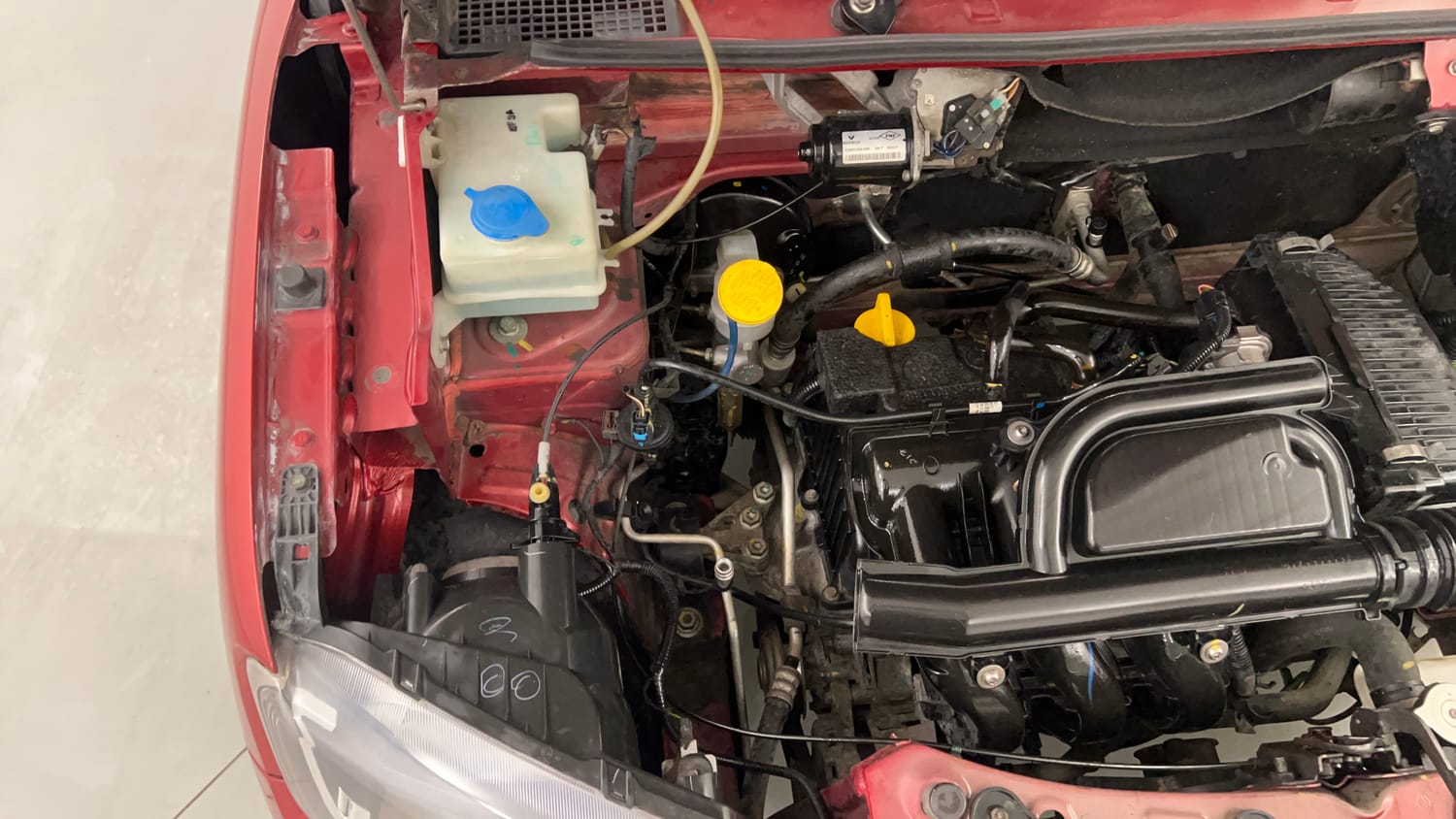 Used 2017 Renault Kwid RXL Petrol Manual engine ENGINE RIGHT SIDE VIEW