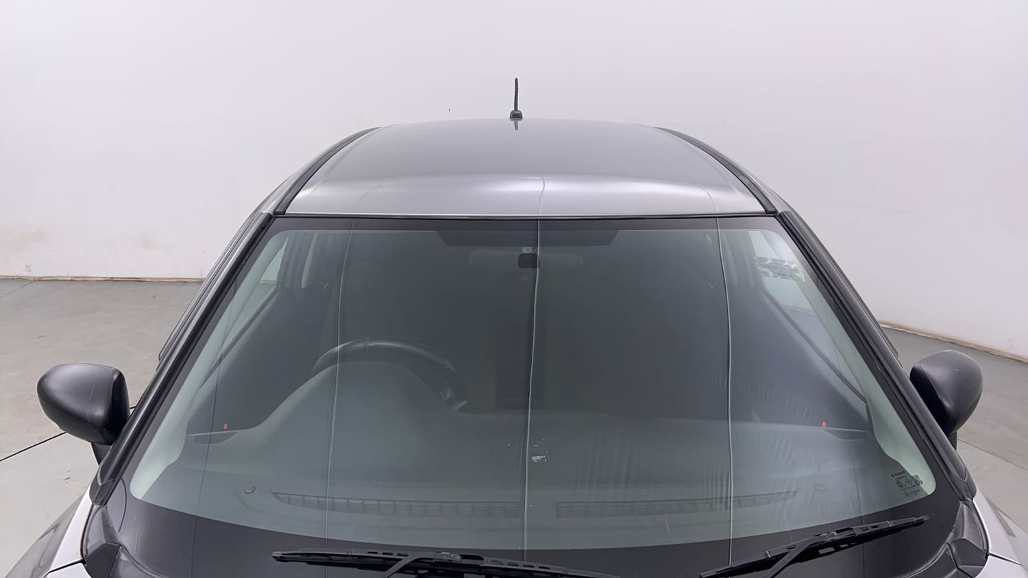 Used 2016 Maruti Suzuki Baleno Delta 1.2 Petrol Manual exterior FRONT WINDSHIELD VIEW