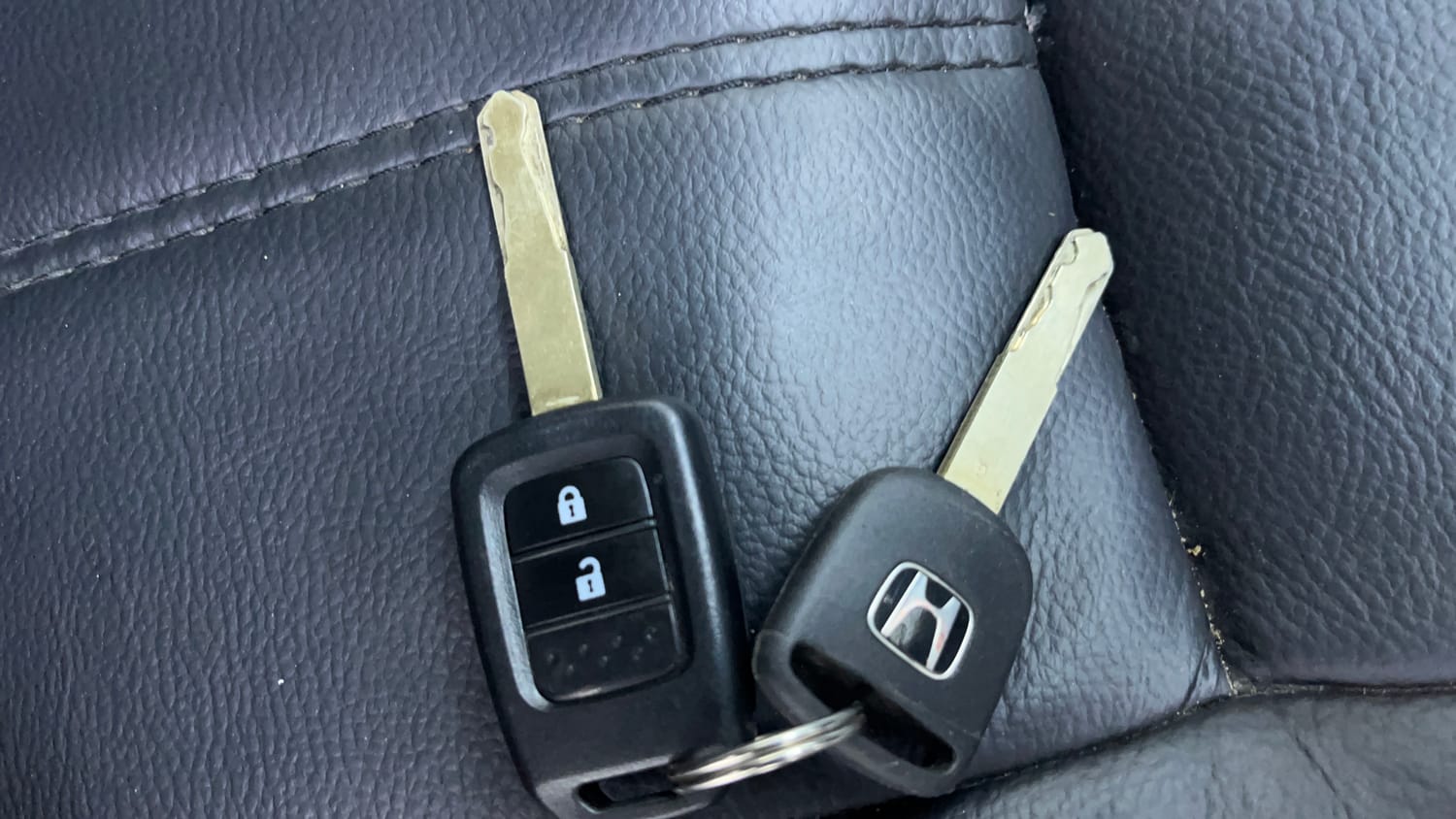 Used 2014 Honda City SV Petrol Manual extra CAR KEY VIEW