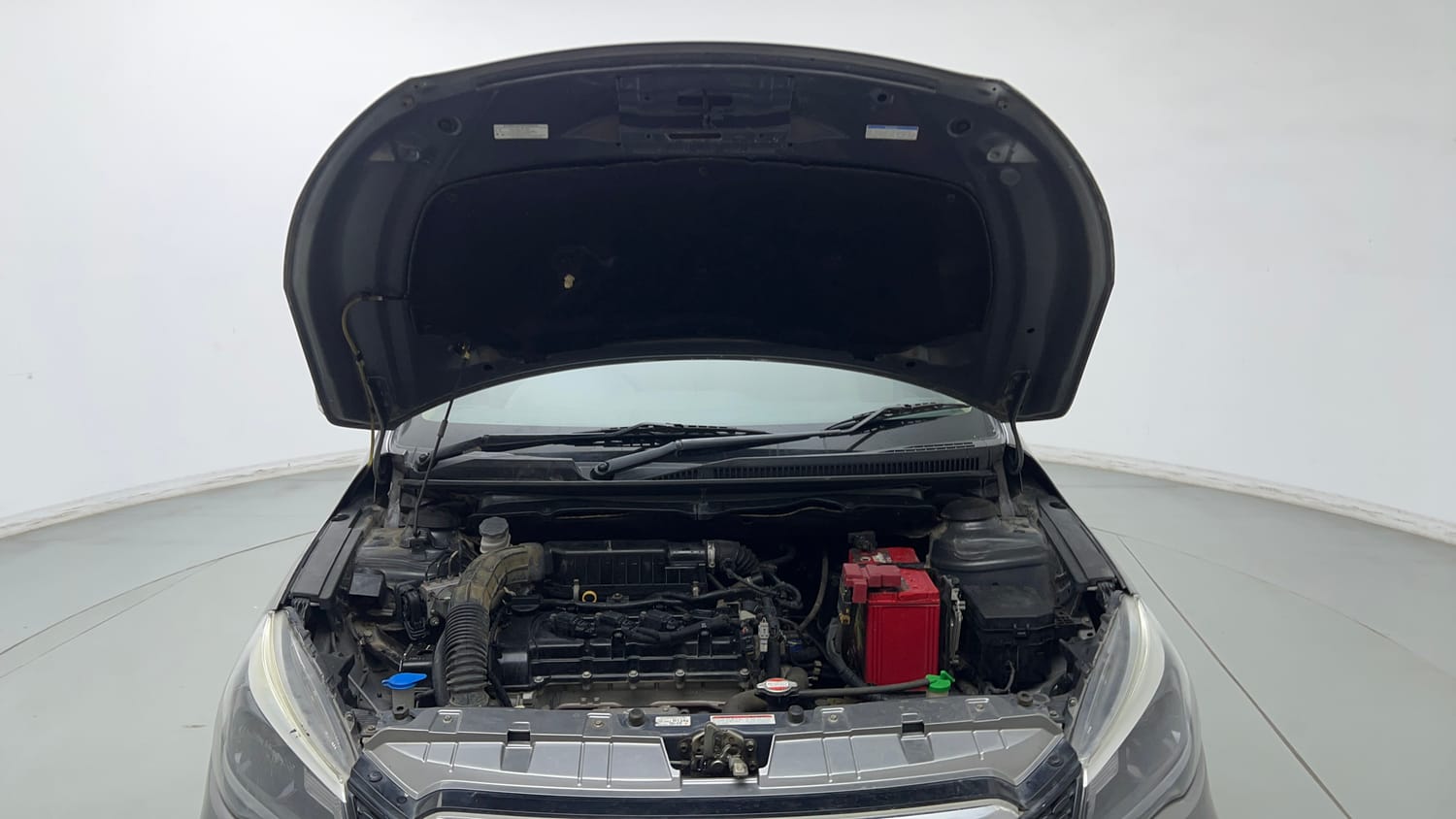 Used 2018 Maruti Suzuki Ciaz Alpha Hybrid 1.5 Petrol Manual engine ENGINE & BONNET OPEN FRONT VIEW