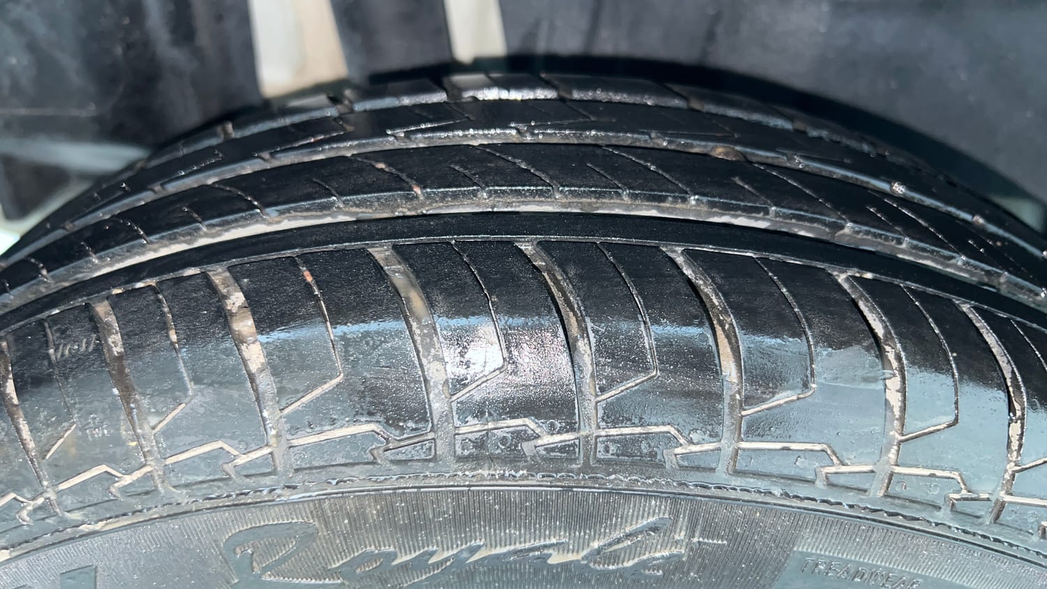 Used 2023 Maruti Suzuki Swift LXi Petrol Manual tyres RIGHT REAR TYRE TREAD VIEW