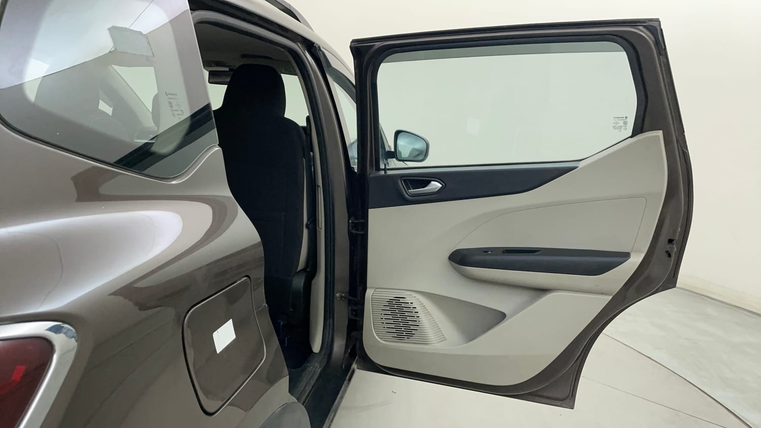 Used 2022 Renault Triber RXZ EASY-R AMT Dual Tone Petrol Automatic interior RIGHT REAR DOOR OPEN VIEW