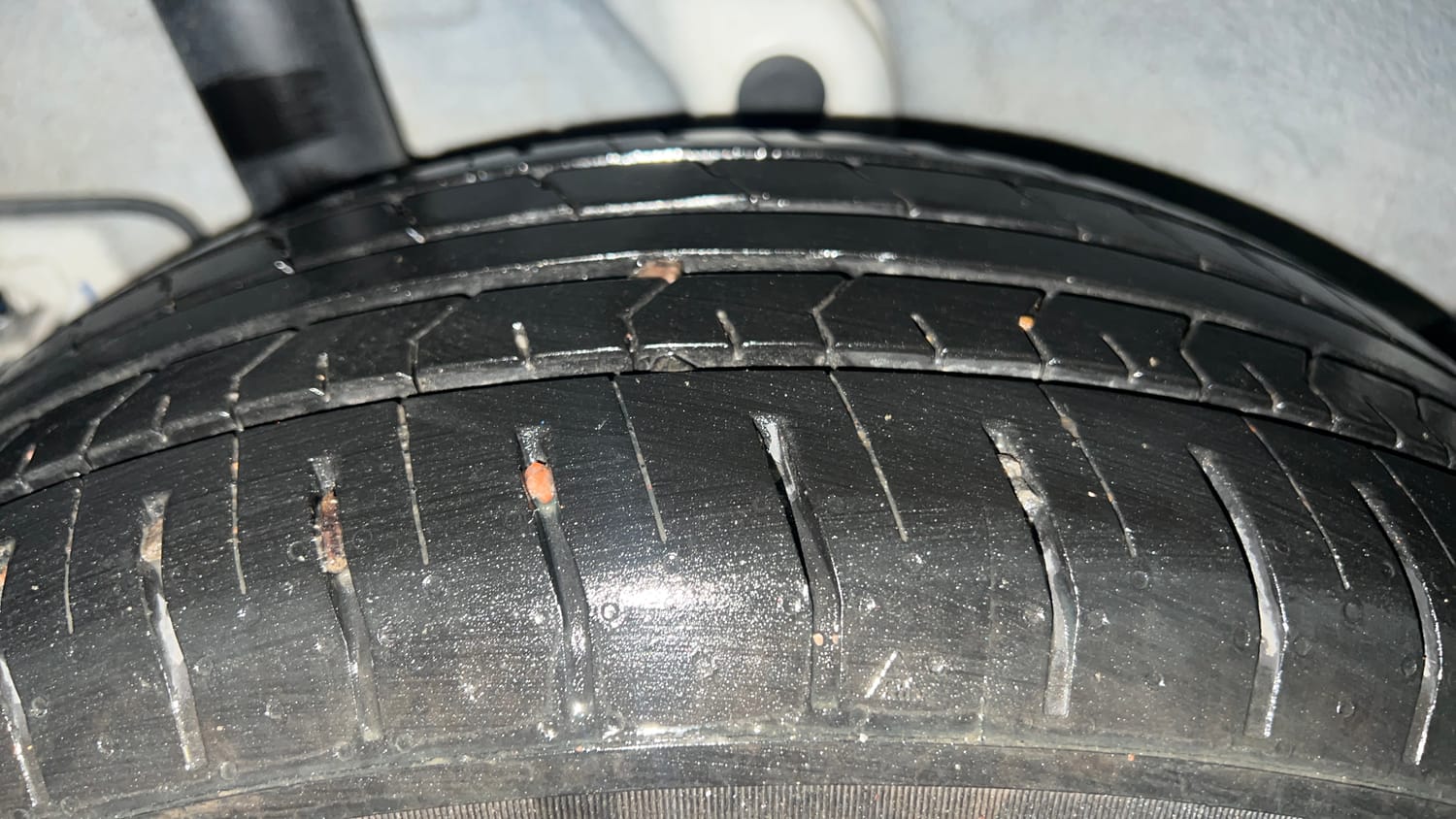 Used 2025 Hyundai Venue E 1.2 Petrol Petrol Manual tyres RIGHT REAR TYRE TREAD VIEW
