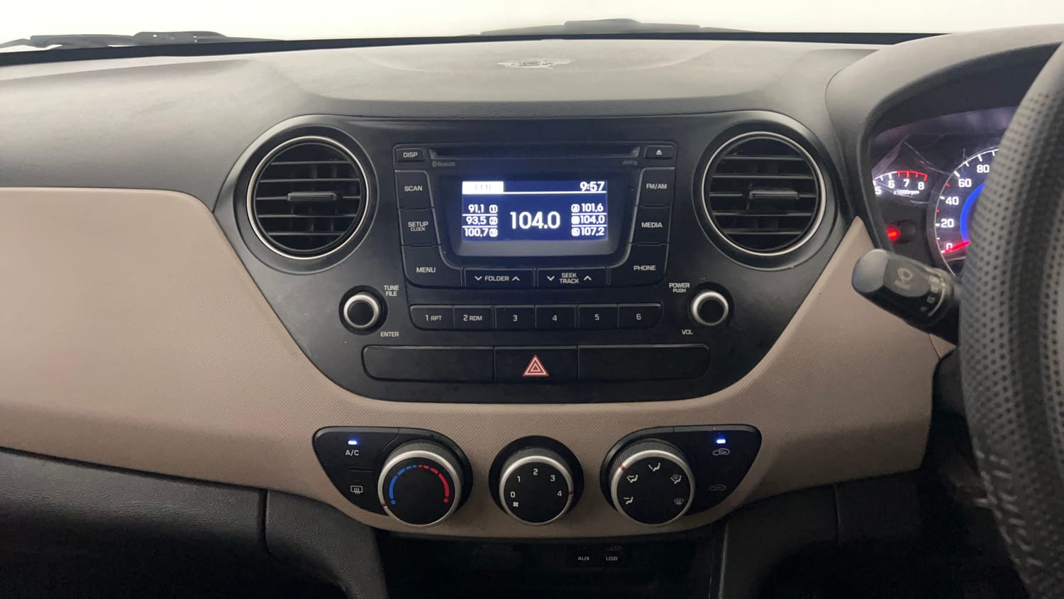 Used 2015 Hyundai Grand i10 Sportz 1.2 Kappa VTVT Petrol Manual interior MUSIC SYSTEM & AC CONTROL VIEW