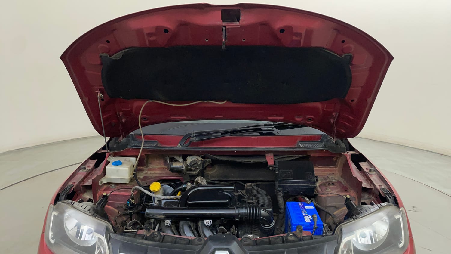 Used 2016 Renault Kwid 1.0 RXT Petrol Manual engine ENGINE & BONNET OPEN FRONT VIEW