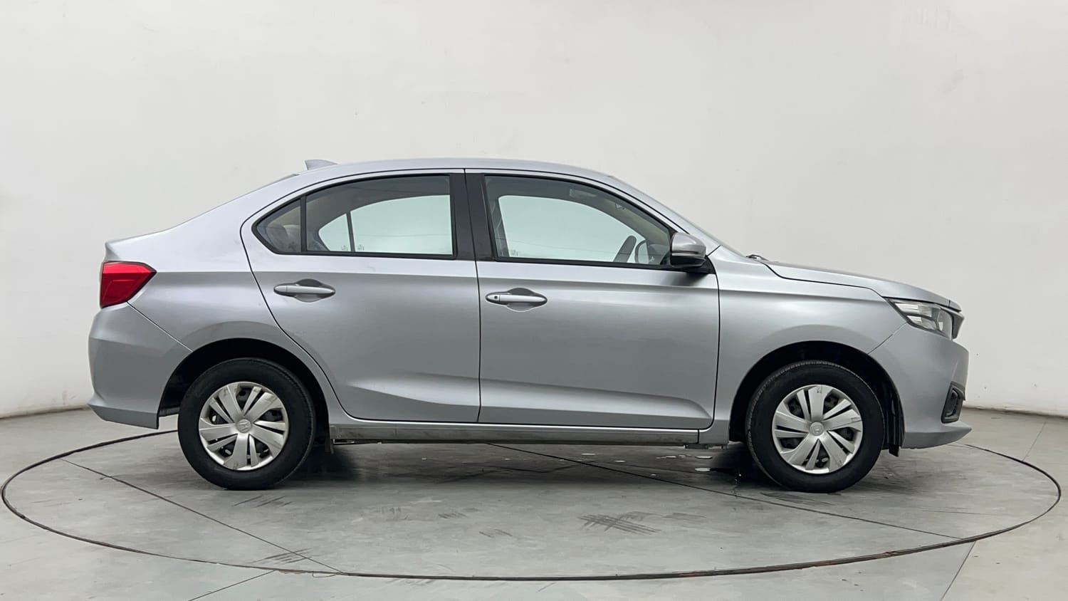 Used 2019 Honda Amaze 1.2 S CVT Petrol Petrol Automatic exterior RIGHT SIDE VIEW