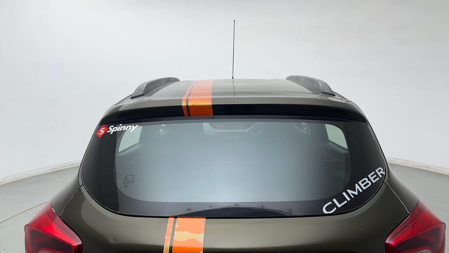 Used 2018 Renault Kwid CLIMBER 1.0 Petrol Manual exterior BACK WINDSHIELD VIEW