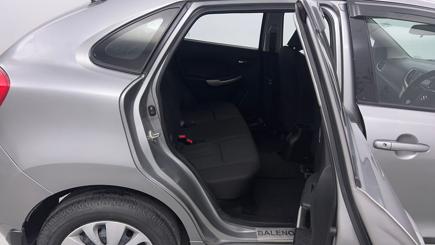 Used 2016 Maruti Suzuki Baleno Delta 1.2 Petrol Manual interior RIGHT SIDE REAR DOOR CABIN VIEW