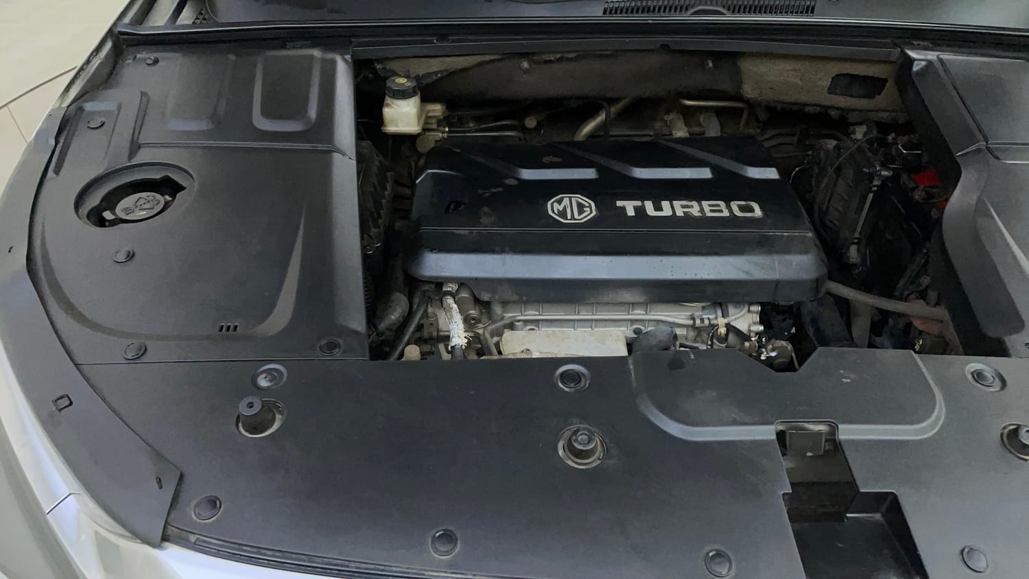 Used 2022 MG Motors Hector Sharp 1.5 Petrol Turbo Hybrid MT Hybrid Manual engine ENGINE RIGHT SIDE VIEW