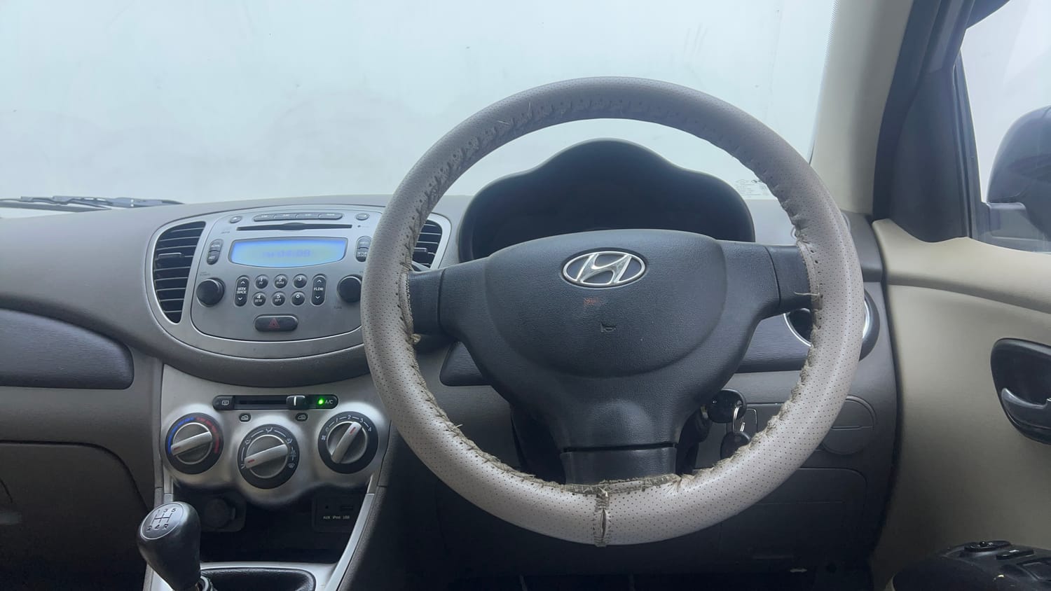 Used 2013 Hyundai i10 Sportz 1.2 Kappa2 Petrol Manual interior STEERING VIEW